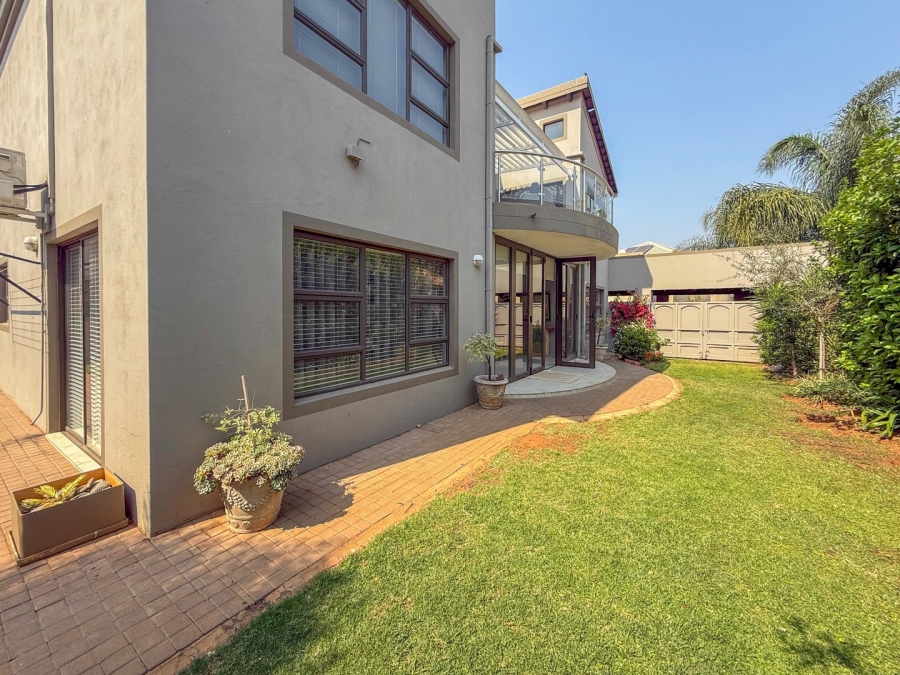 7 Bedroom Property for Sale in Melodie North West